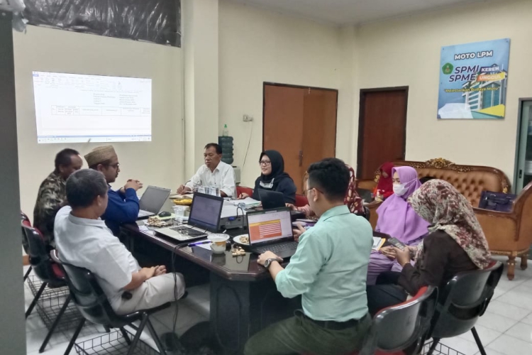 Rapat Evaluasi Pelaksanaan Audit Mutu Internal (AMI)